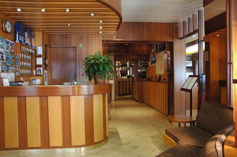 Hotel Univers Ενκάμπ Εξωτερικό φωτογραφία