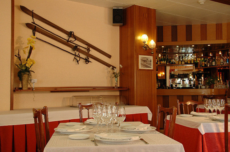 Hotel Univers Ενκάμπ Εξωτερικό φωτογραφία
